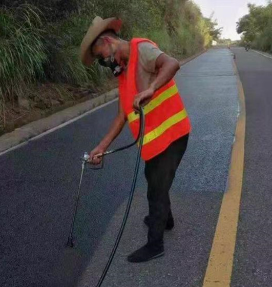 南昌路面喷涂翻新彩色步道施工方案