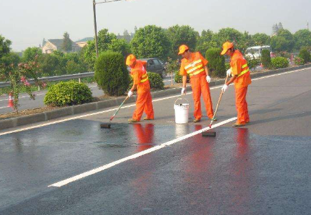 南昌 彩色路面喷漆维修改色的使用寿命有多长？